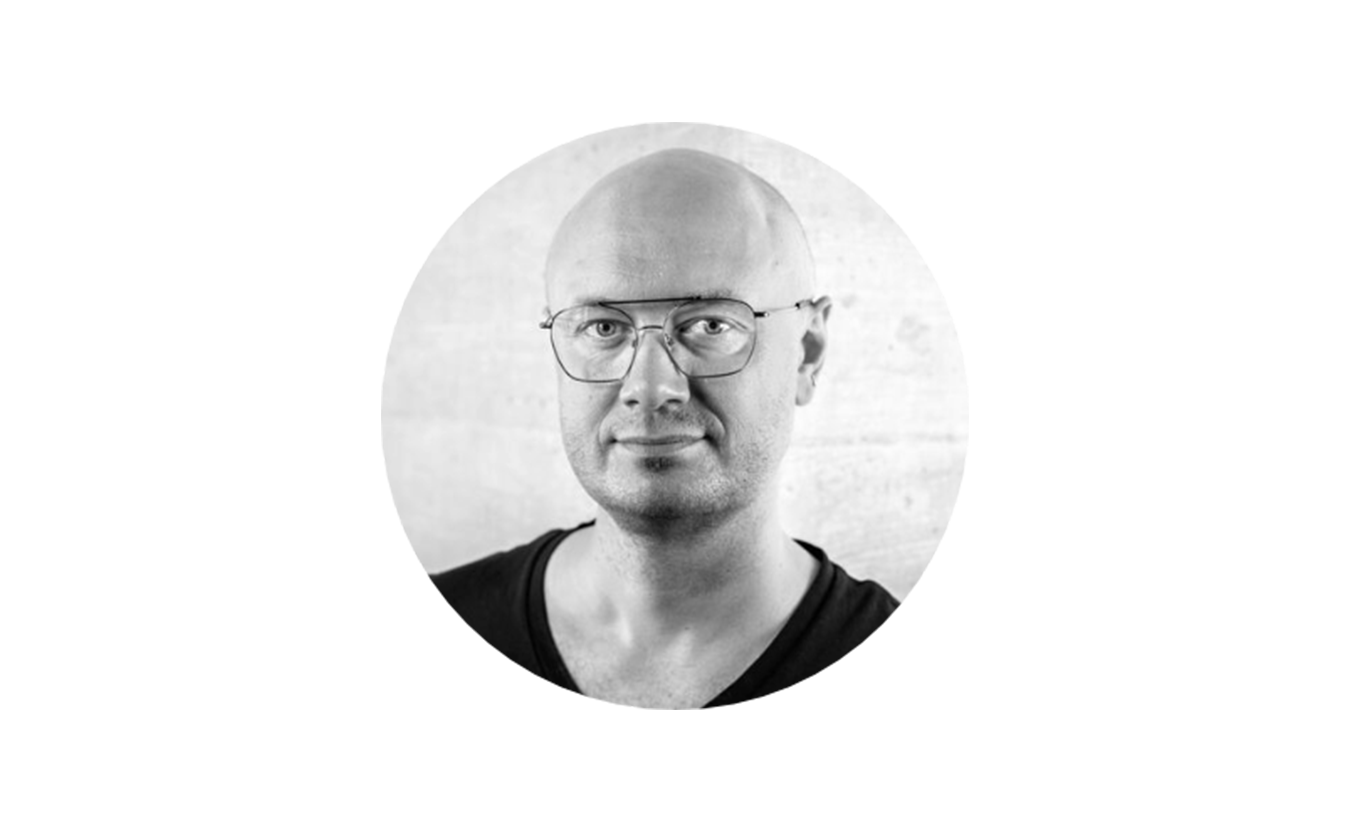 rasmus-skjoldan-bw-circle